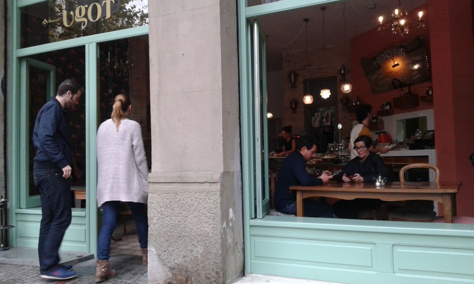 ugot-bar-informal-moderno-barcelona